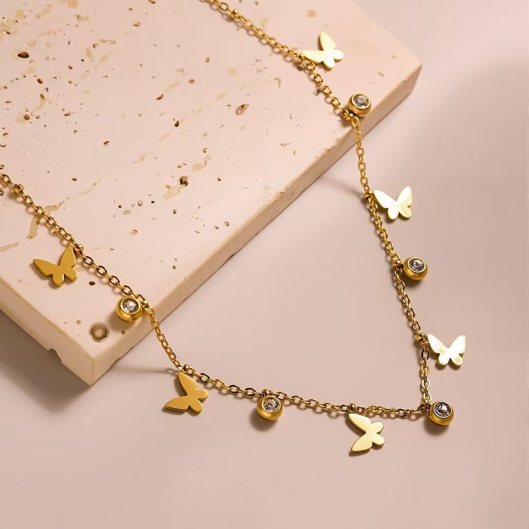 Exclusive Satinelss-Steel Pendants