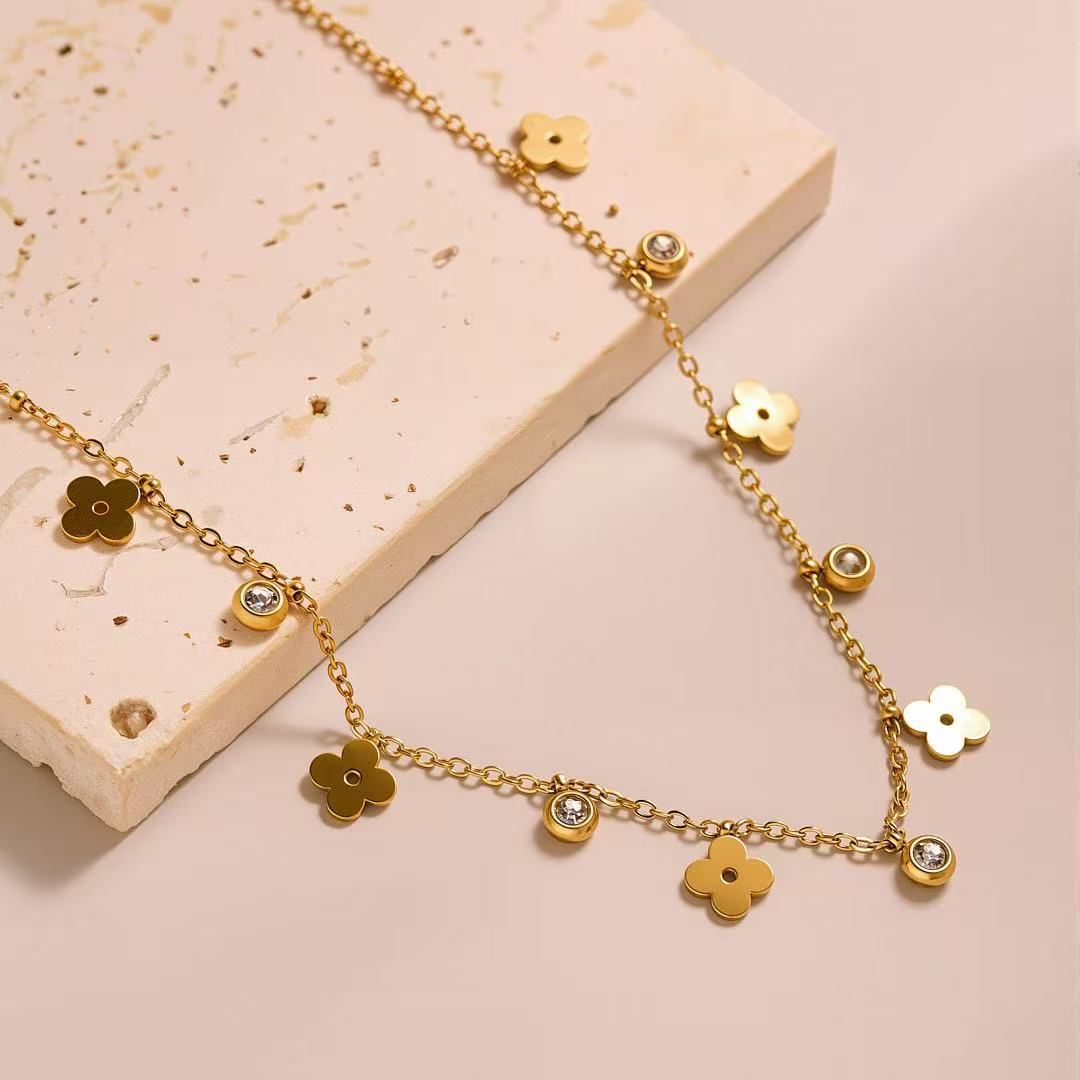 Exclusive Satinelss-Steel Pendants